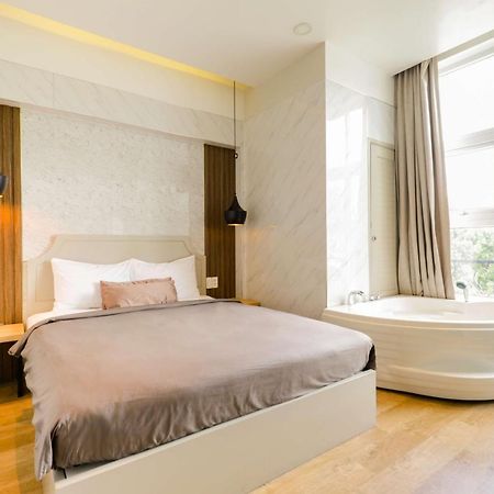 La Hotel Q10 ホーチミン市 エクステリア 写真